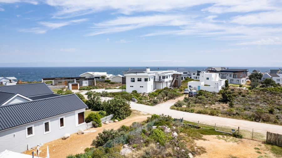 4 Bedroom Property for Sale in Pringle Bay Western Cape